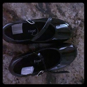 Girls Tap shoes size 13CH